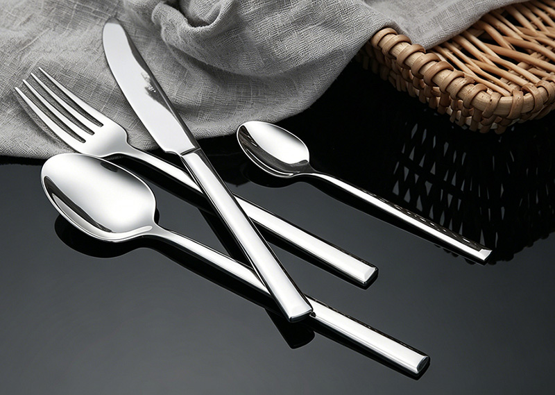 Personalized Cutlery Set: Custom Stainless Steel Flatware & Gift Set