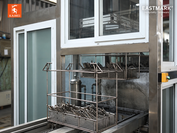 Automated Ultrasonic Cutlery Cleaning