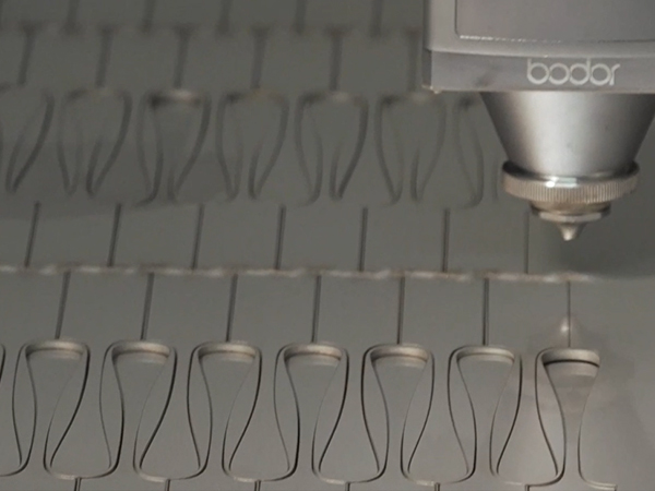 Automated laser cutting machine